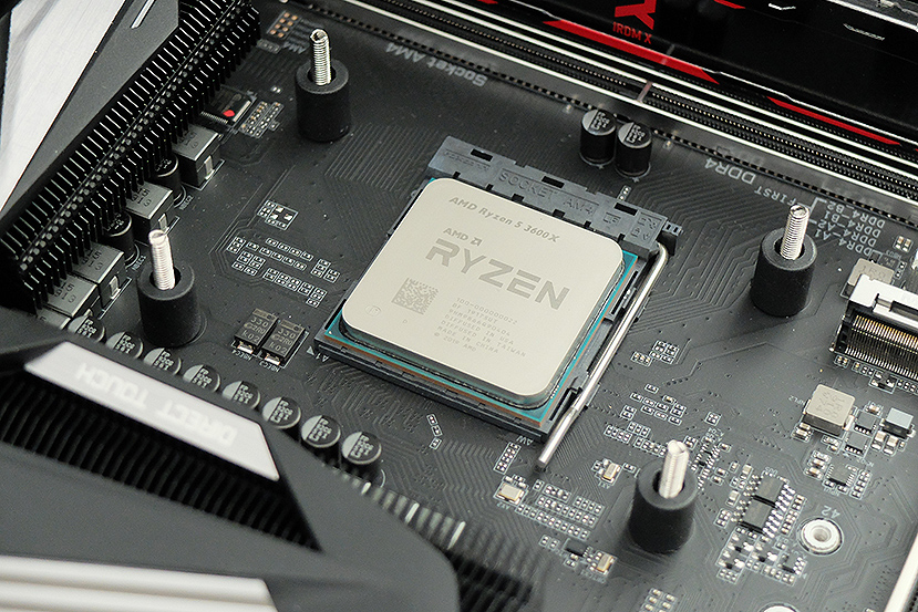 Что лучше amd ryzen 5 3600x или intel core i5 10400f